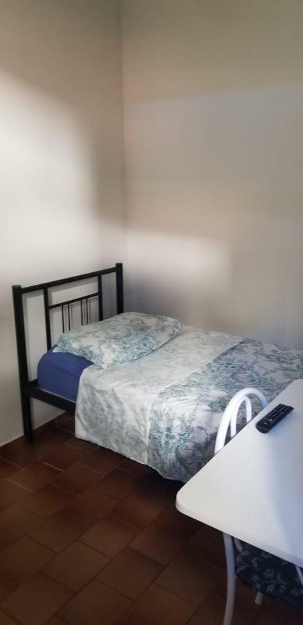 Quarto particular em Vitória Exterior foto